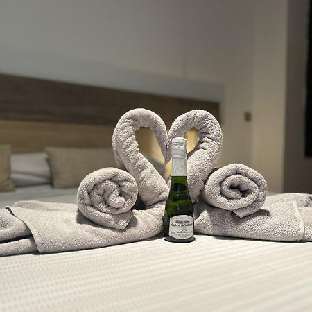 הואלבה Lujo A Tu Alcance Con Spa Y Garaje Pleno Centro מראה חיצוני תמונה