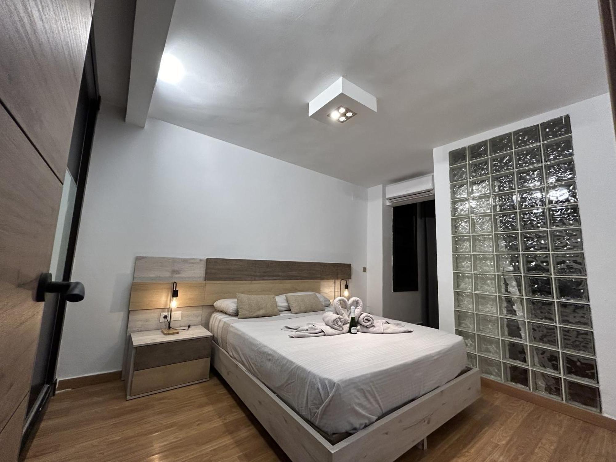 הואלבה Lujo A Tu Alcance Con Spa Y Garaje Pleno Centro מראה חיצוני תמונה