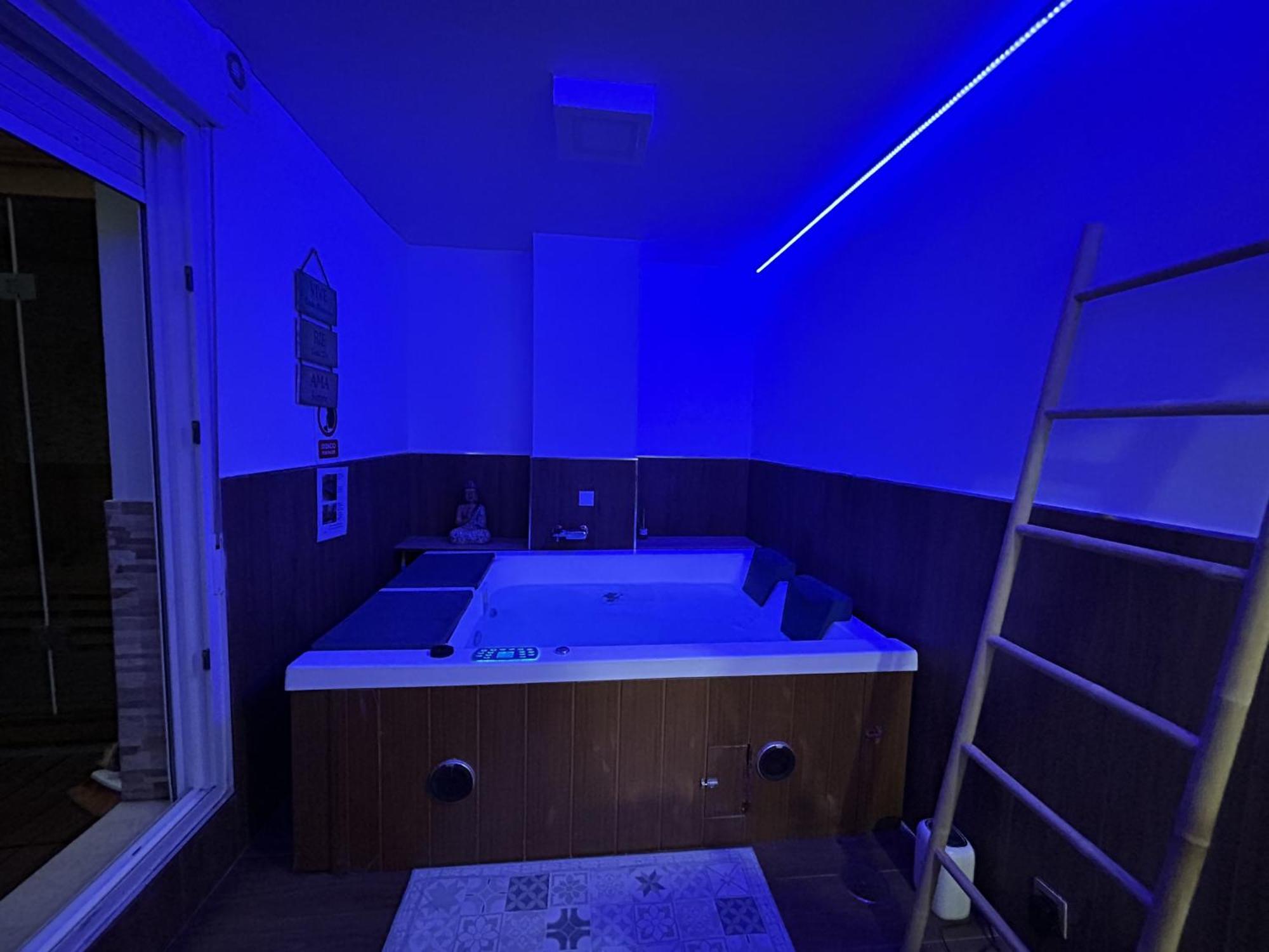 הואלבה Lujo A Tu Alcance Con Spa Y Garaje Pleno Centro מראה חיצוני תמונה