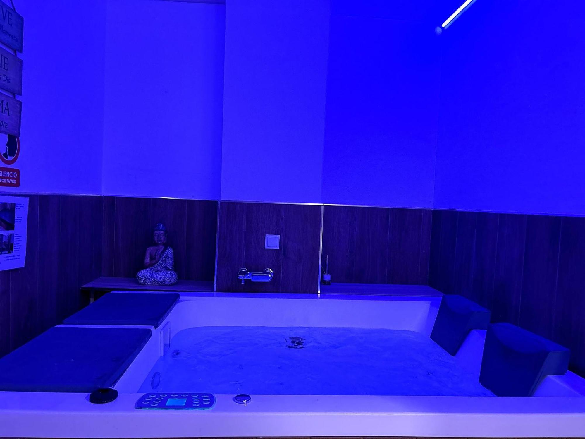 הואלבה Lujo A Tu Alcance Con Spa Y Garaje Pleno Centro מראה חיצוני תמונה