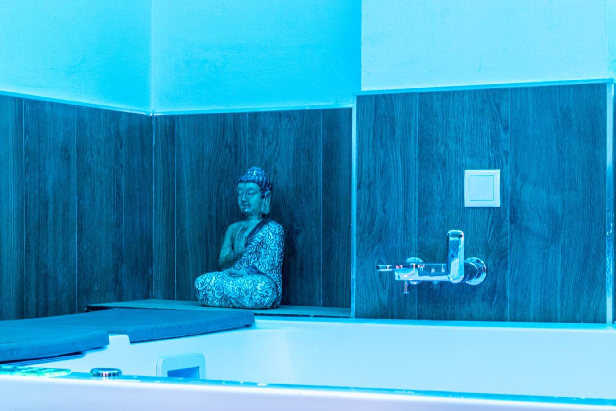 הואלבה Lujo A Tu Alcance Con Spa Y Garaje Pleno Centro מראה חיצוני תמונה